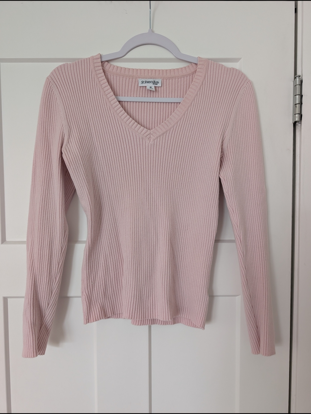 St. John's Bay Ribbed V-Neck Sweater Size Medium - Light Pink